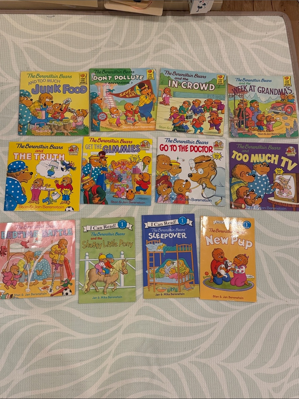 The Berenstain Bears Book Set - Yellow Covers Collection